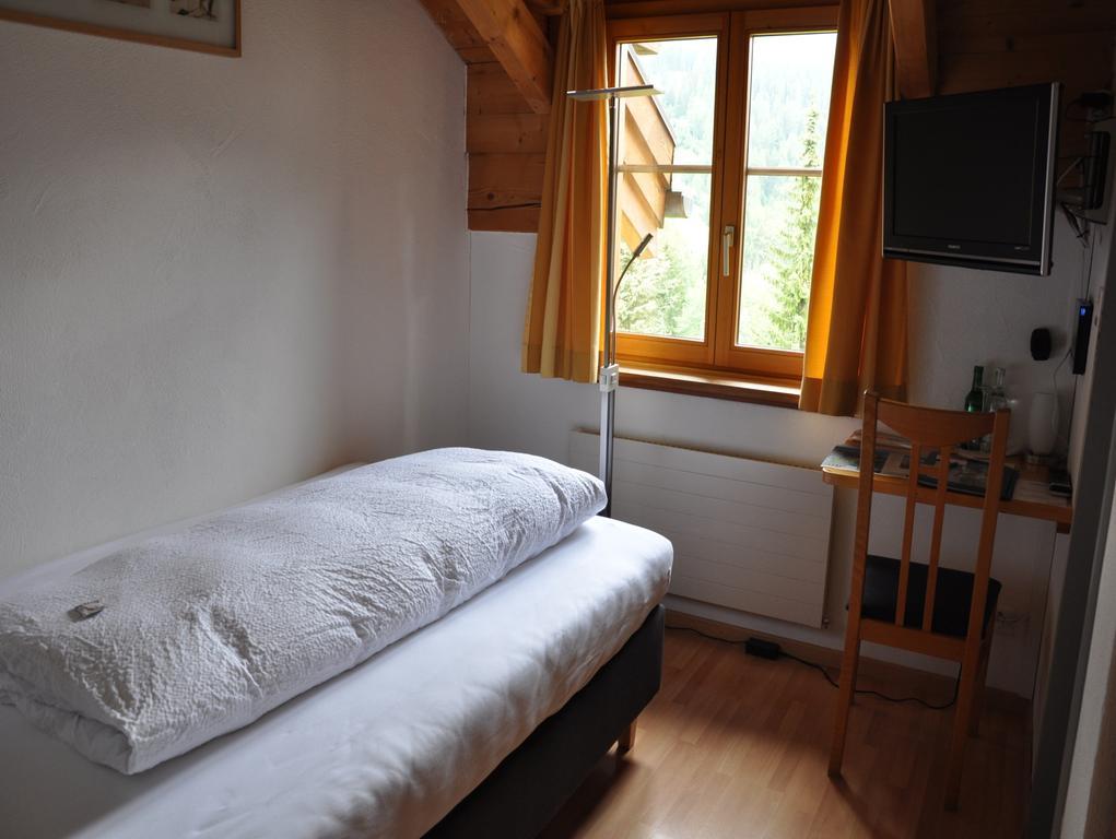 Hotel Ladina Bergün Kamer foto