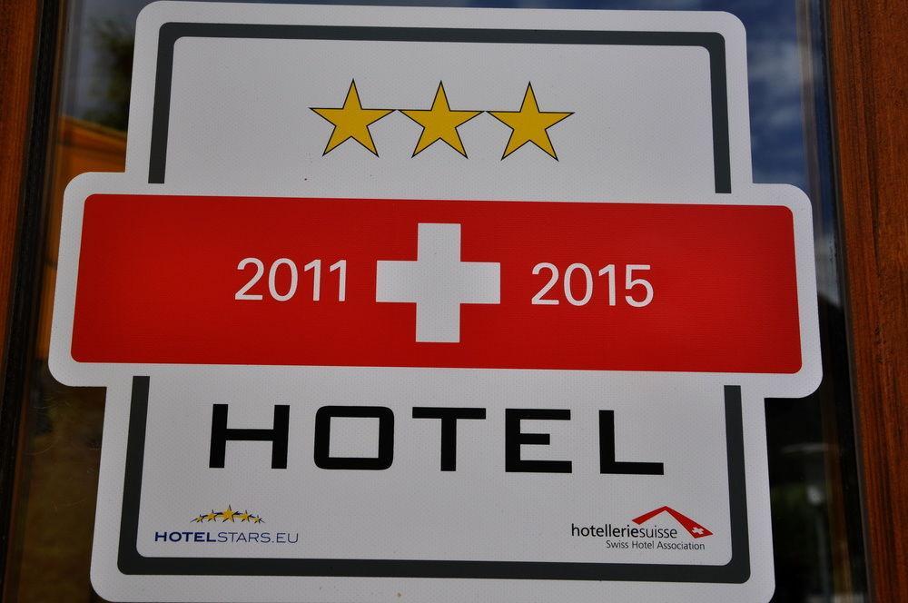 Hotel Ladina Bergün Buitenkant foto