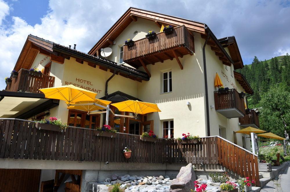Hotel Ladina Bergün Buitenkant foto